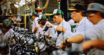 Canada employment - manufacturing