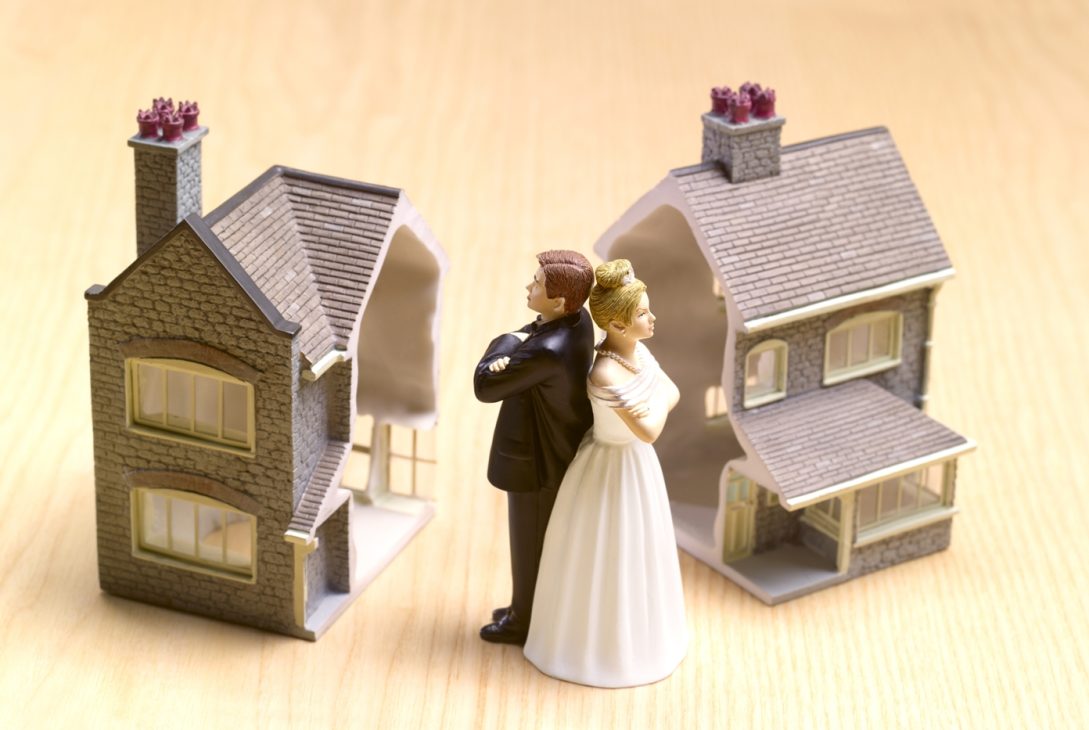 Keeping the house after divorce
